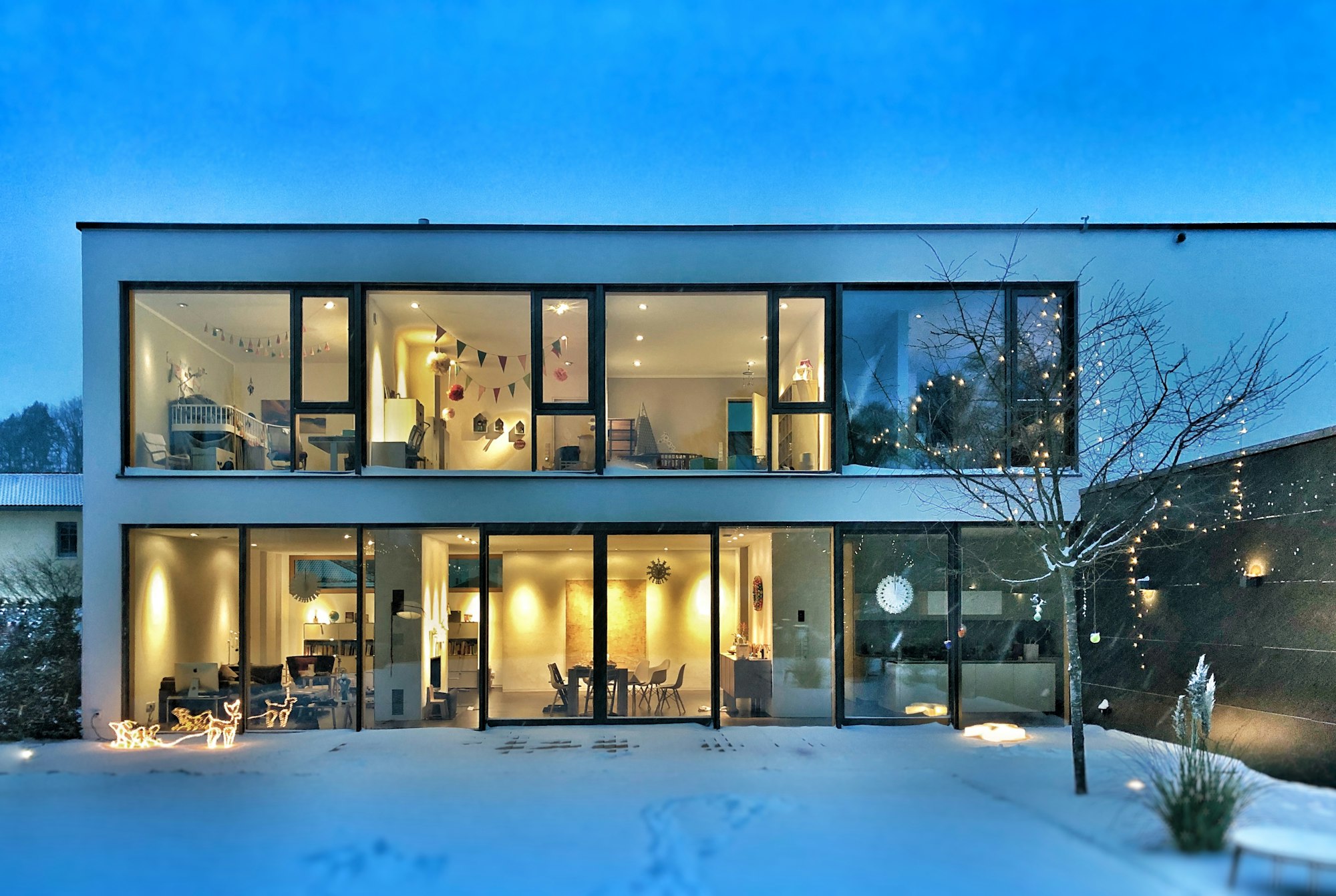 Contemporary Waterfront Villa